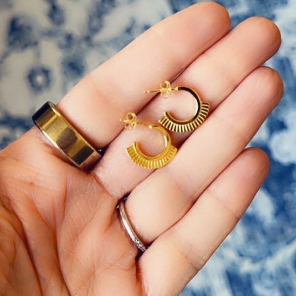 14k Gold Huggie Half Hoops - Picture 8 of 8